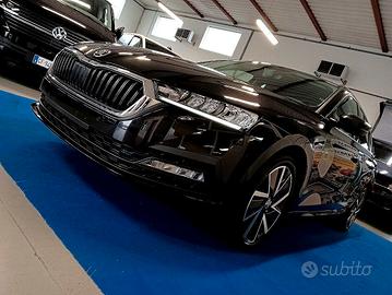 Skoda Octavia Wagon 2.0 TDI 4x4 DSG CLEVER EDITION