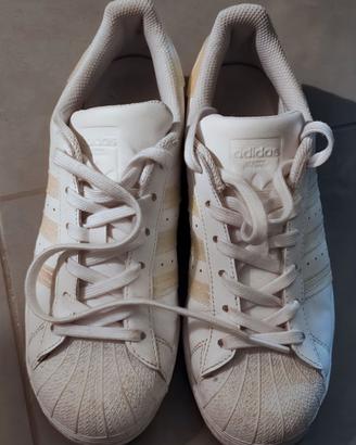 Adidas superstar, donna, usate pochissimo