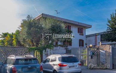 TRILOCALE DI 90 MQ IN CONTESTO RISERVATO