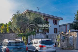 TRILOCALE DI 90 MQ IN CONTESTO RISERVATO