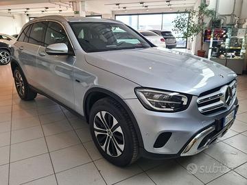 Mercedes-Benz GLC 300 de 4Matic Plug-in hybri...
