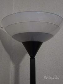 lampada a stelo vintage