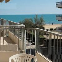 Frontemare/piscina/lato-mare/bilo/5-6pax/pz Milano