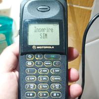 Telefono MOTOROLA 8900