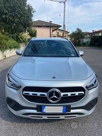 Mercedes GLA 180d Business Automatic 2022