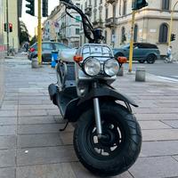 Honda ZOOMER Moonlight Limited Edition