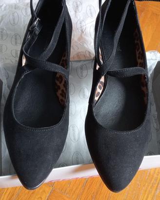 Scarpa ballerina nera