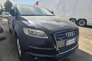 Audi Q7  7 posti 