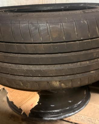 Gomma 245/45/19 michelen pilot run flat