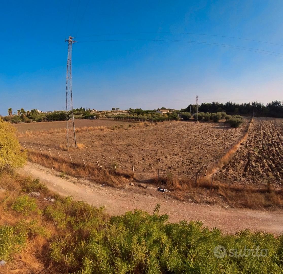 Terreno di 6 mila m^2 (a 5 min da Canicattì) - Vista 3