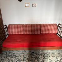 Coppia di divani letto