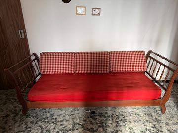 Coppia di divani letto