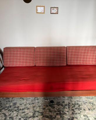 Coppia di divani letto