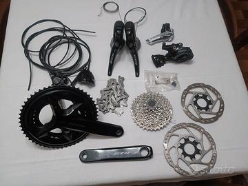 gruppo Shimano 105 r7100 12v disk