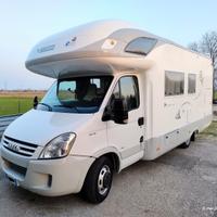 MOBILVETTA HUARI CON GARAGE PAT.B