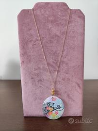 Ciondolo giapponese con collana 
