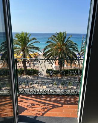 Casa fronte mare Varigotti