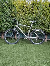 Mountain Bike lrok 2001 con ammortizzatore Pilot