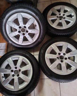 Gomme con cerchi attacco Volkswagen