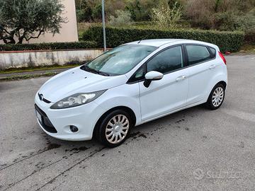 Ford Fiesta 1.2 Titanium benzina 