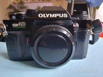 Olympus OM40 Program con 3 obiettivi Zuiko