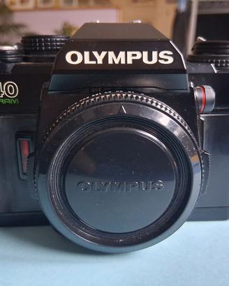 Olympus OM40 Program con 3 obiettivi Zuiko