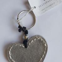 Portachiavi e ciondolo vesto pazzo