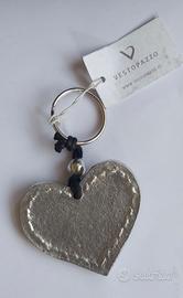 Portachiavi e ciondolo vesto pazzo