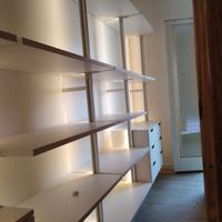 testata letto legno vecchio boiserie e scaffalatur