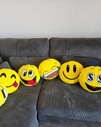 cuscini emojy