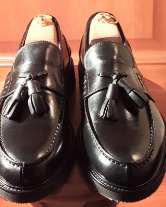 Mocassini neri con nappine  mis.43