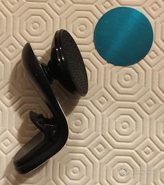 Supporto per il telefonino in auto