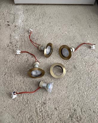 n. 4 FARETTI OTTONE CON LAMPADINE LED