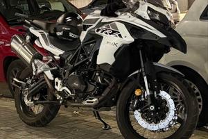 Benelli trk502x