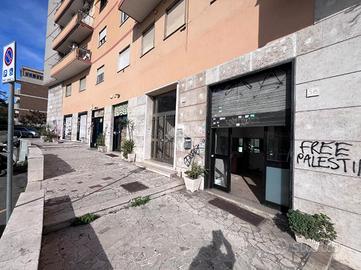 NEGOZIO A ROMA