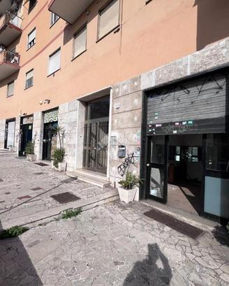 NEGOZIO A ROMA