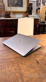 MacBook Pro M1 colore space Gray con 500gb