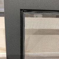 Zanzariera fissa con telaio alluminiò grigio