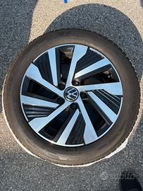 Cerchi in lega Volkswagen golf 8 r16”