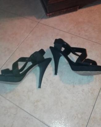 sandali con tacco