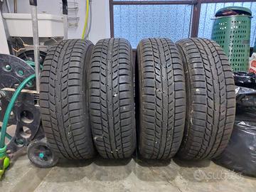 Gomme invernali 165/70R14 81T Yokohama