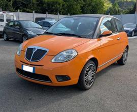 Lancia Ypsilon 1.2 Momo Design