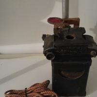 antico ingranditore. 