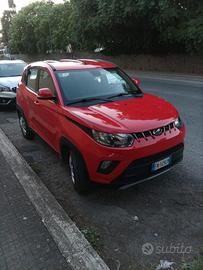 Mahindra kuv 100k6+