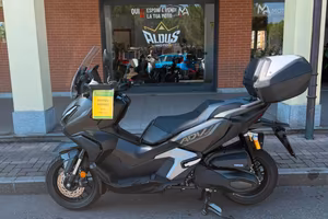 Honda ADV 350 A 3.200€ OPERAZIONE 50%