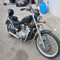 Suzuki intruder 800