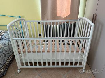 Lettino marca Pali bianco