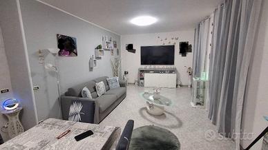 BILOCALE Con CANTINOLA +TERRAZZO P.AUTO *ViA REA