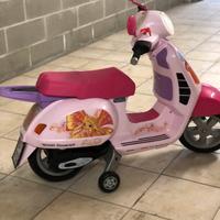 Peg Perego - Vespa elettrica 12V bimba Winx