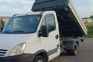 Iveco daily 35S12 2.3 HPI PC cabinato